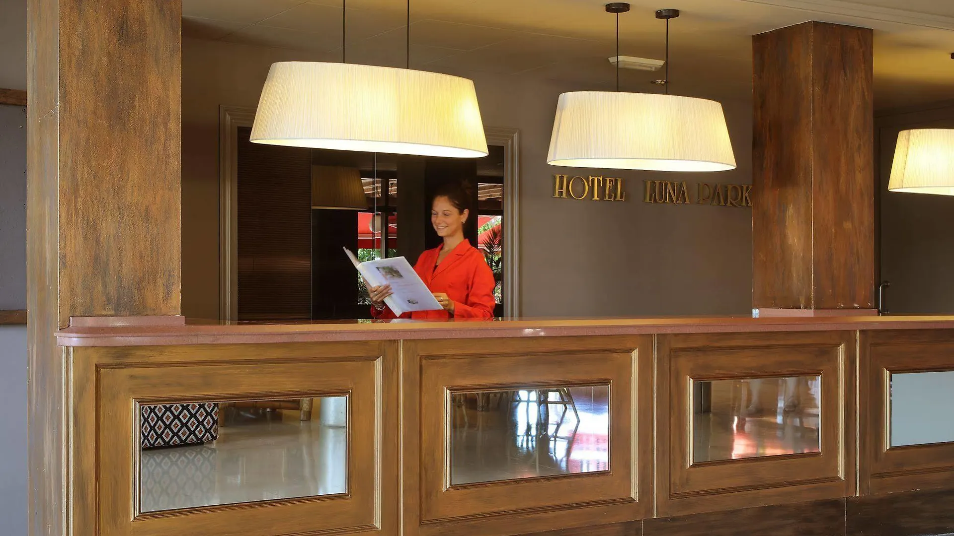 Luna Club Hotel Yoga & Spa 4Sup 말그라트데마르 스페인